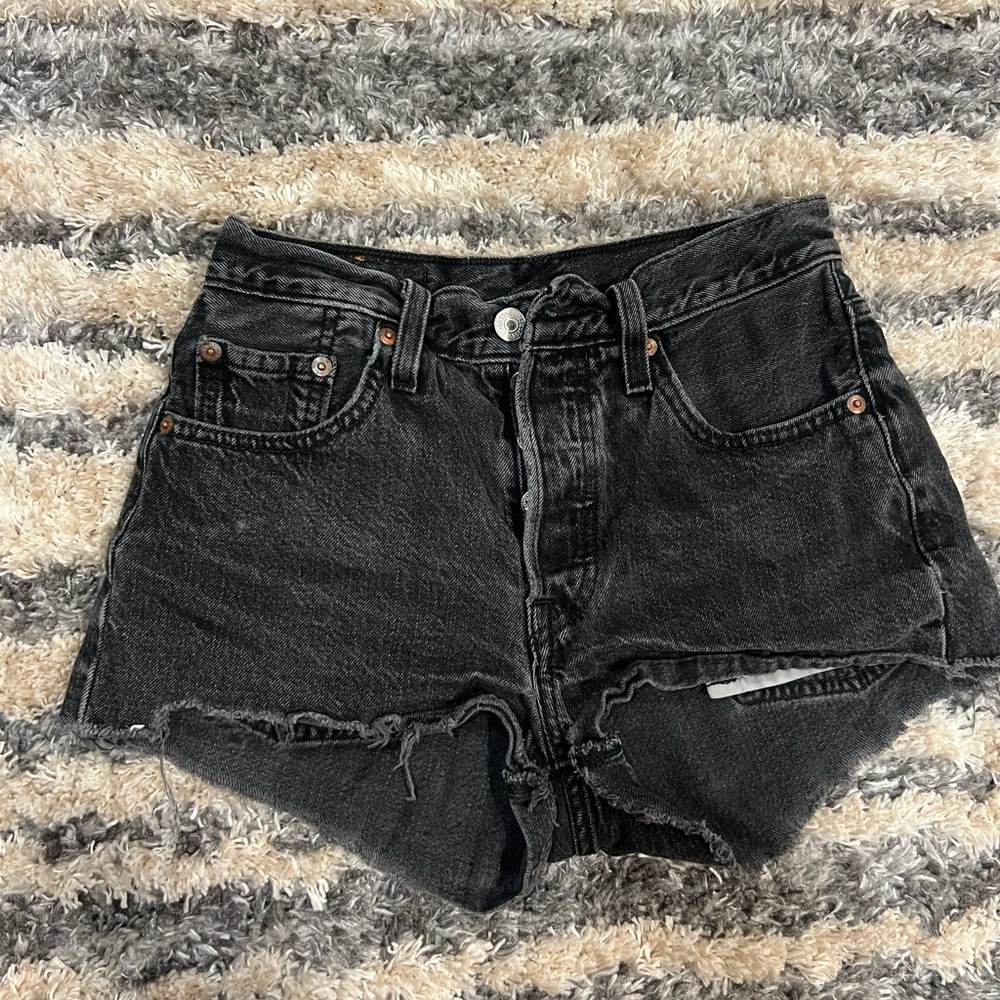 LEVIS SHORTS